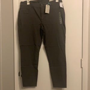 NEW Maurices mid rise grey jeggings 18W SHORT